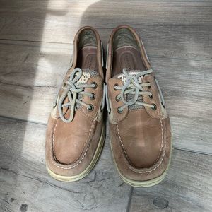 Sperry Topsider boat shoes
